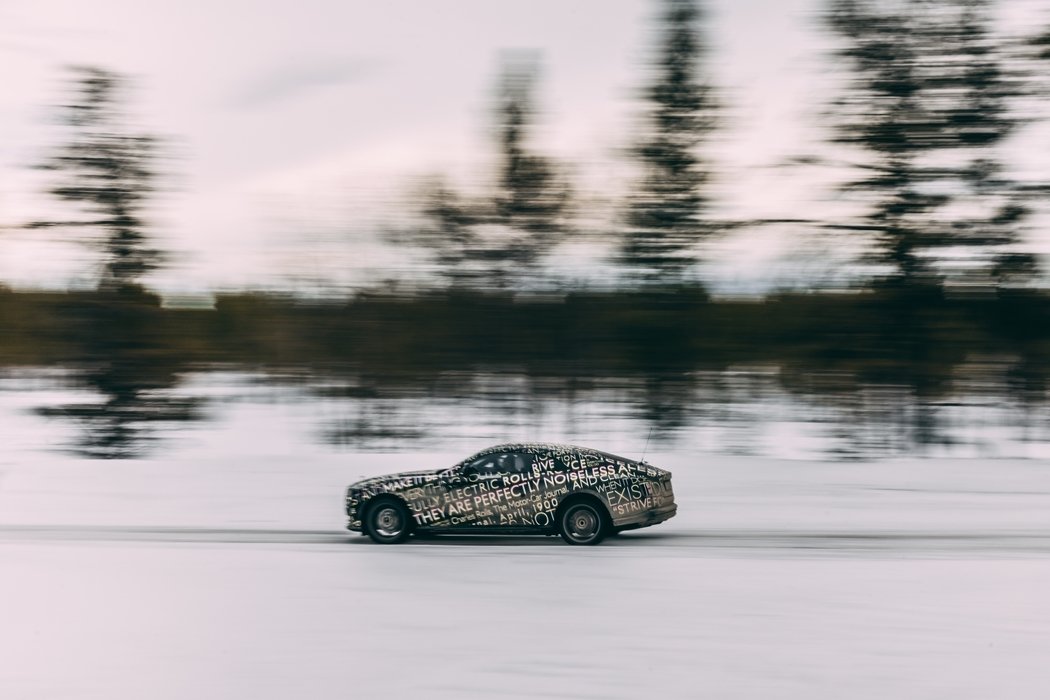 Rolls-Royce to go green with Spectre