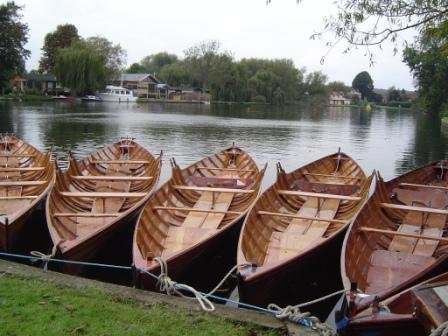 Learn Skiff Rowing on the Thames with The Skiff Club | Teddington