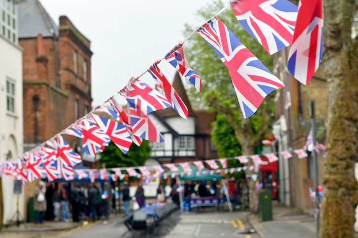 SUPPORTING COMMUNITIES TO CELEBRATE THE KING’S CORONATION