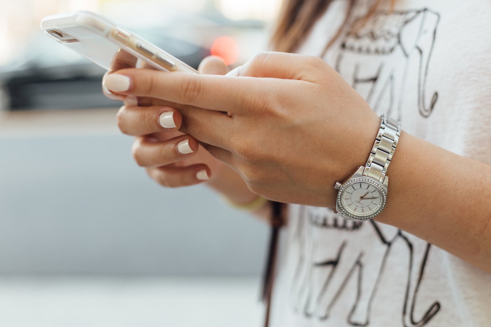 UN warns against smartphones in schools