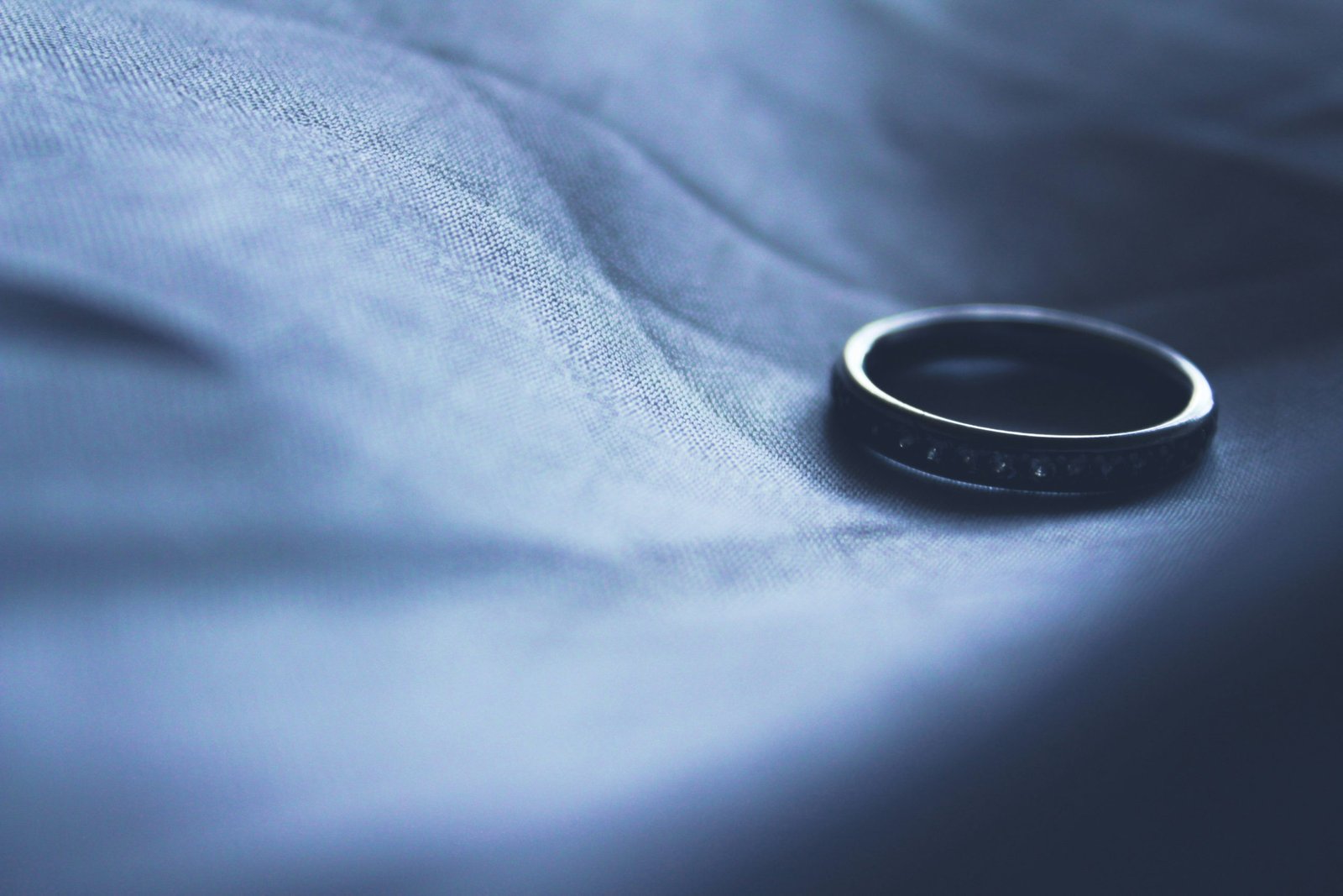 Quick sale discounts may be driven by divorce