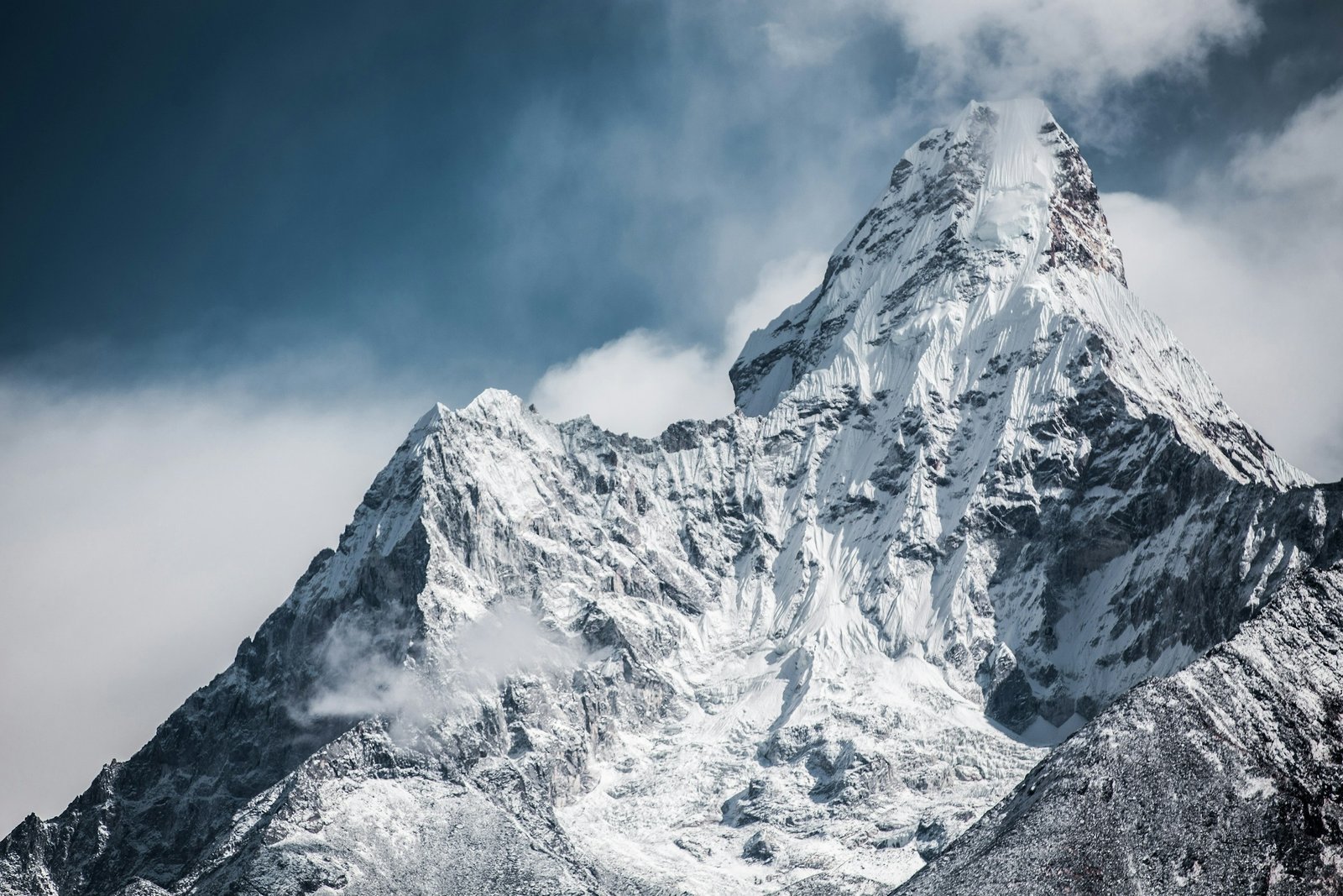 Everest climbers will have to collect their own waste