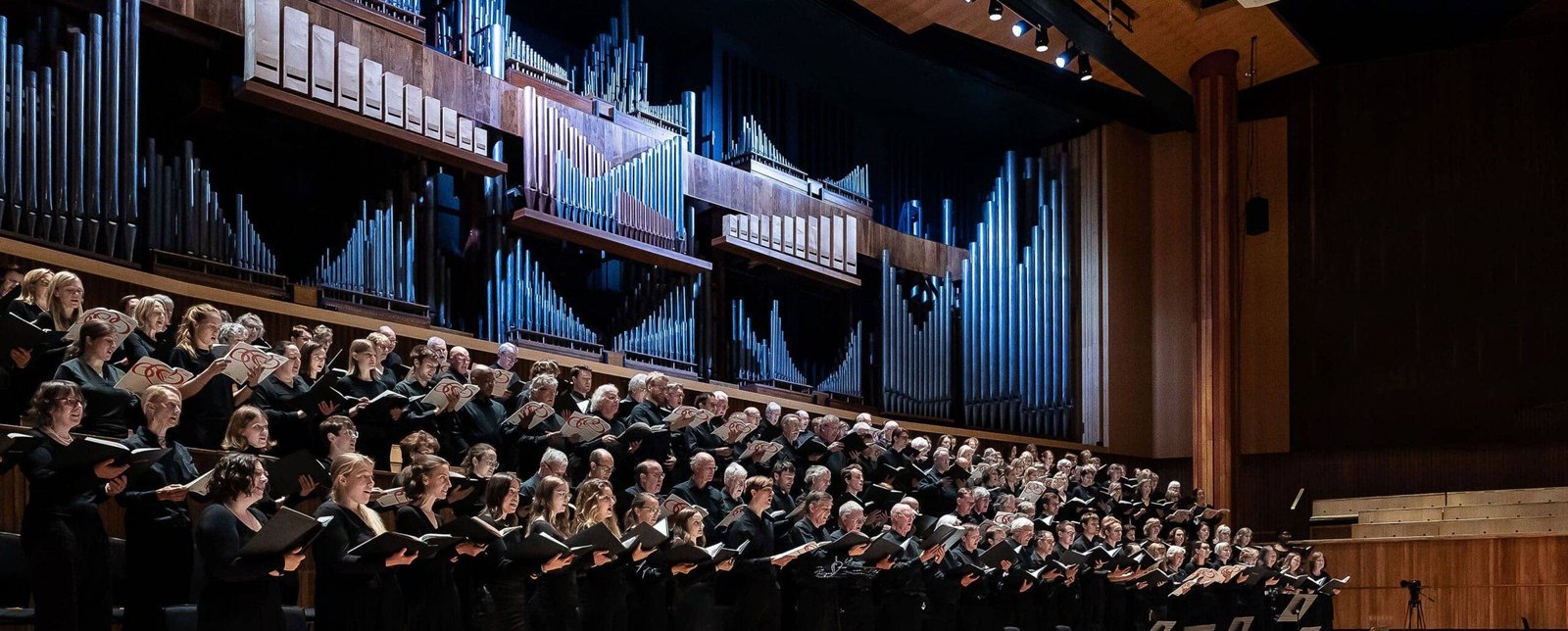The Bach Choir join forces with the Philharmonia Orchestra to perform world premiere