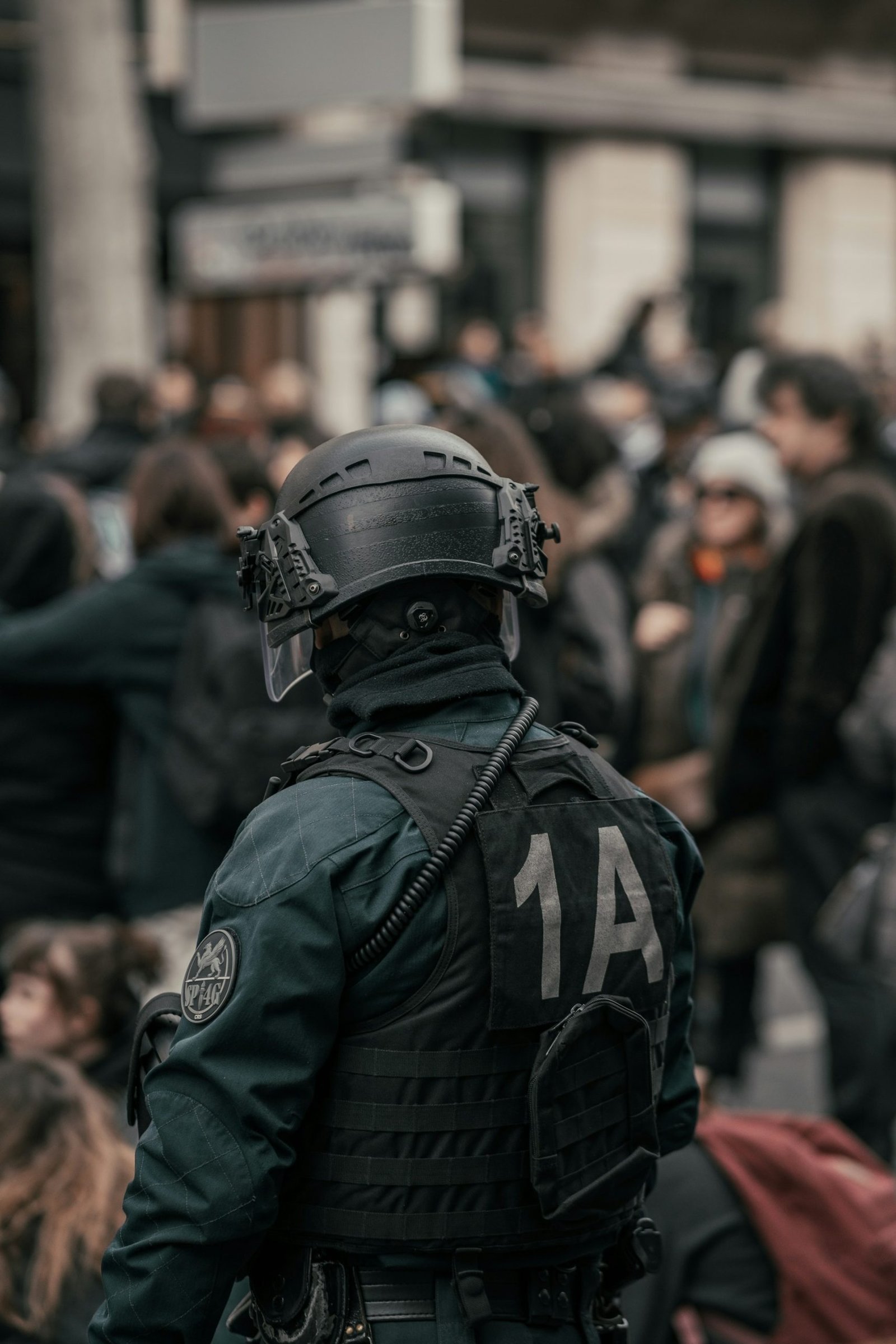 Manhunt for escaped French prisoner