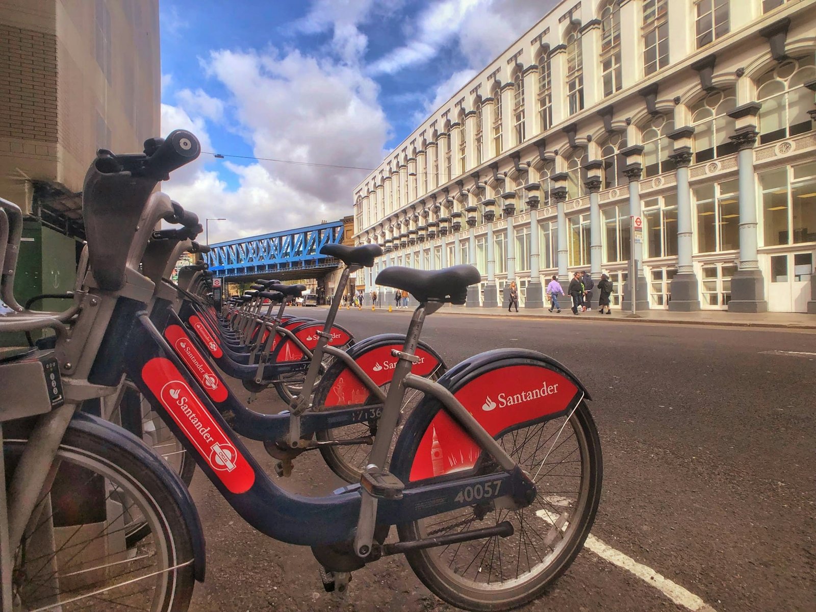 Free and unlimited Santander Cycle rides for Londoners on Sundays in June