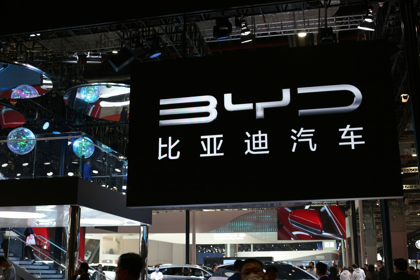China and EU to discuss electric vehicle tariffs