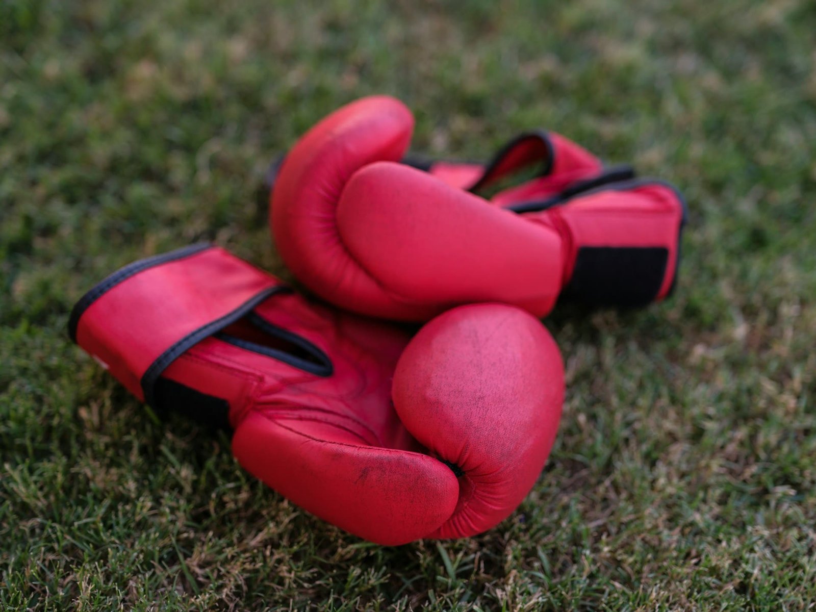 Firefighter and boxing coach wins award for volunteer work