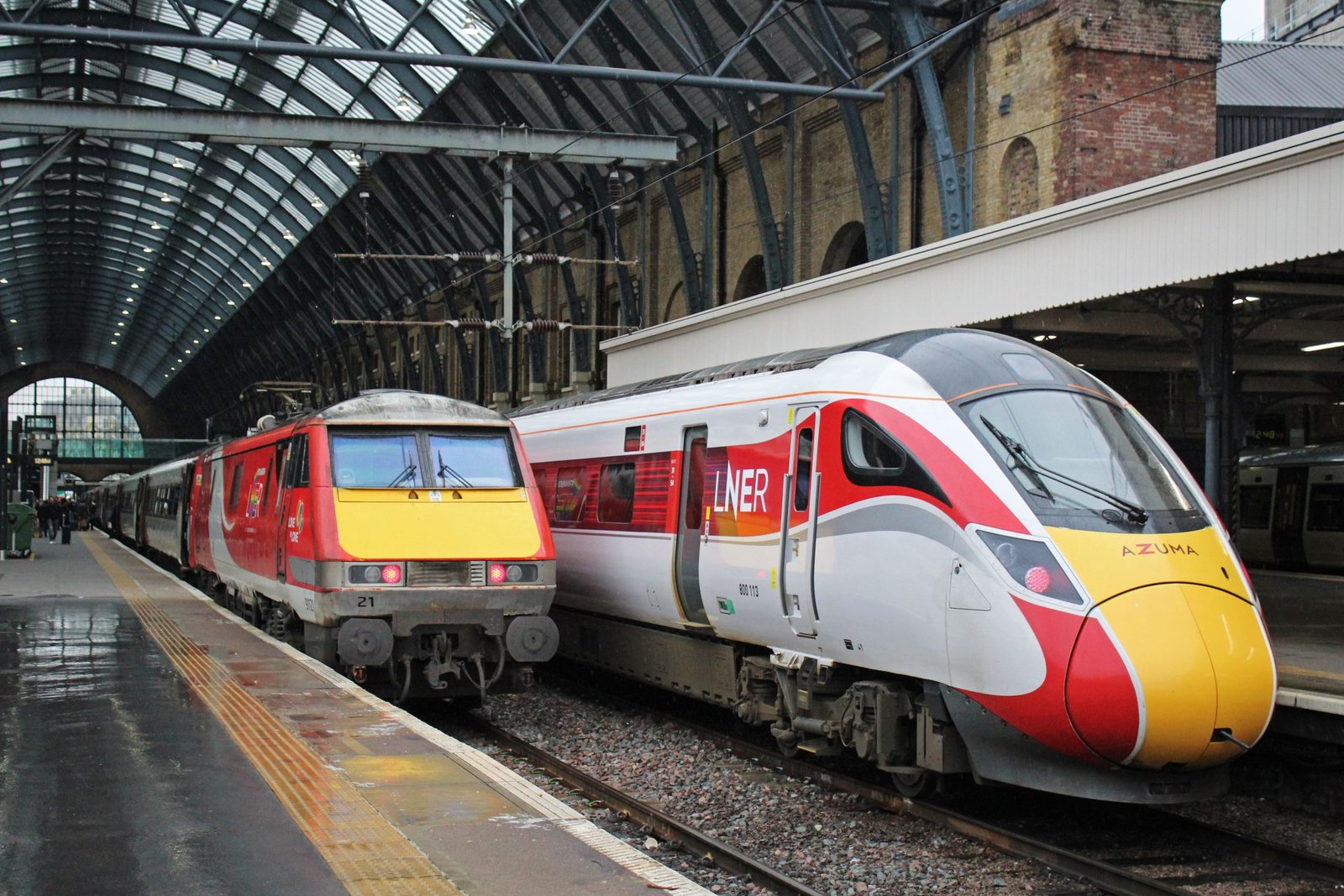 Train Strikes to Disrupt London Travel as LNER Drivers Walk Out
