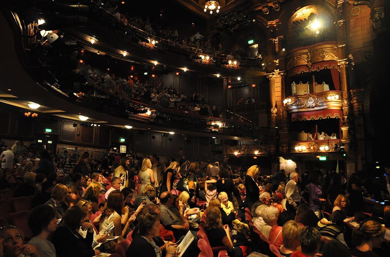 “Hello, Dolly!” Hits the Stage at The London Palladium