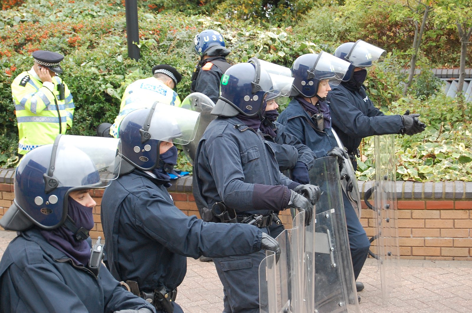 Unrest Grips UK as Violence Spreads to Belfast, Darlington, and Plymouth