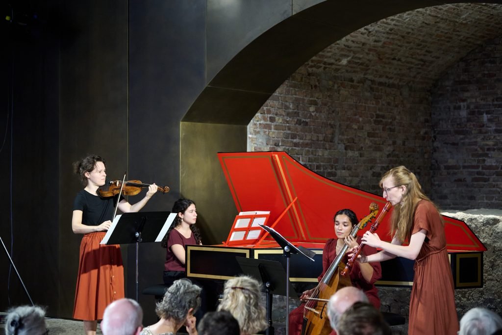 EOL KFF tra noi christian palm 01