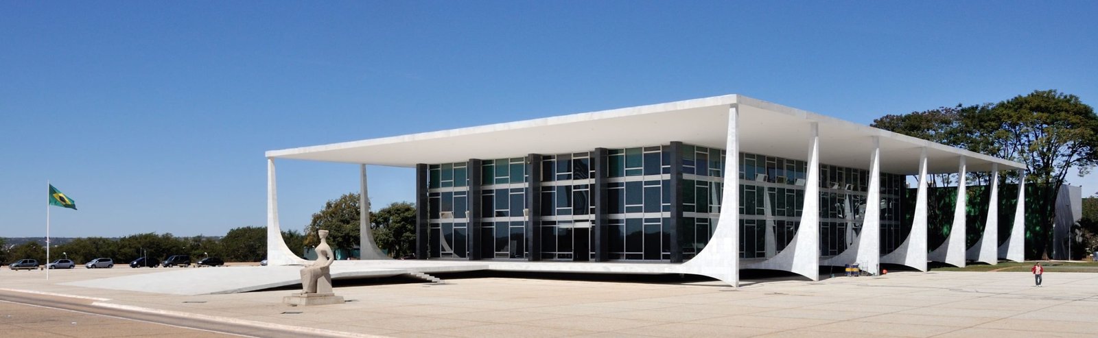 Brazil’s Supreme Court Votes on X Ban Amid Free Speech Debate
