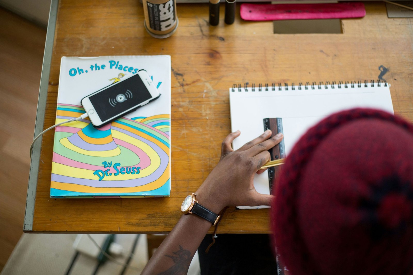 UK Academy Trusts Move to Ban Smartphones in Schools