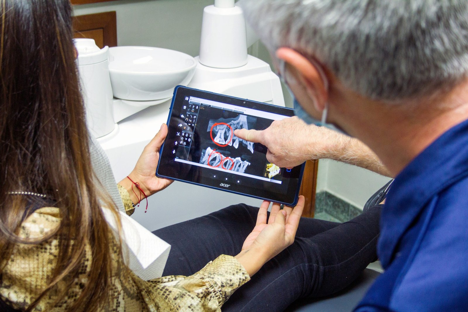 AI to Assist Doctors in Identifying Fractures on X-rays
