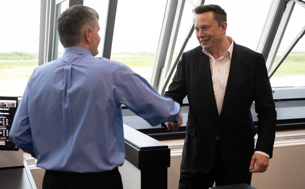 SEC Investigation Orders Elon Musk to Comply in Twitter Takeover Case