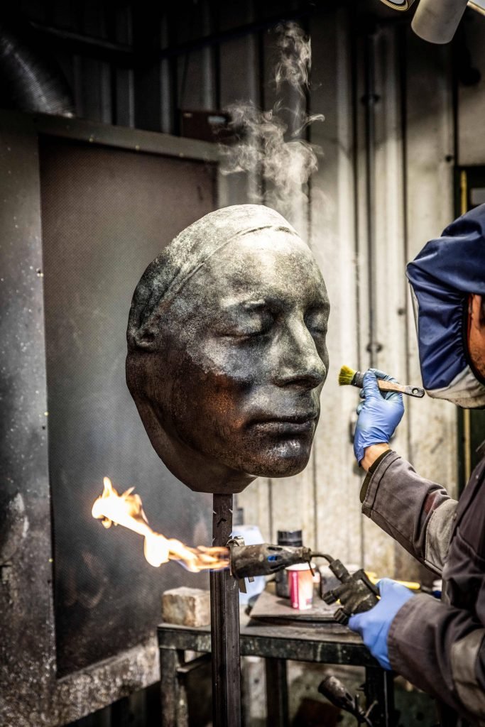 'Patination of the Keats life mask enlarged in bronze at Pangolin Editions Foundry' 2 CREDIT Steve Russell Studios