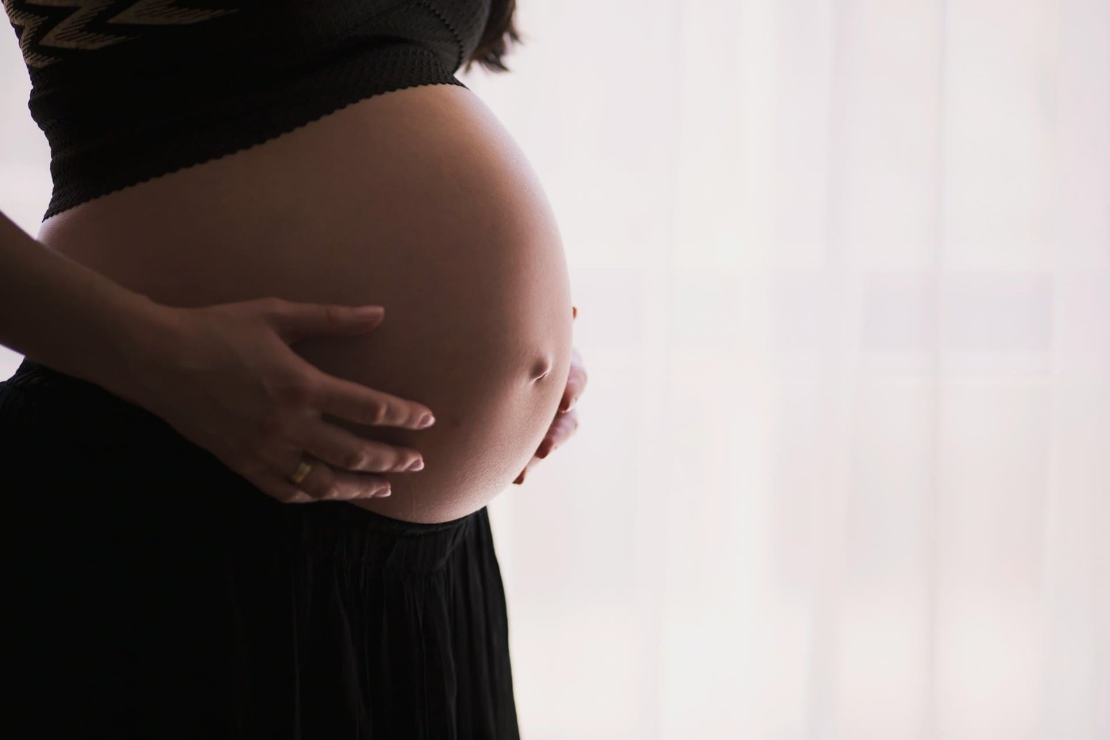Surrogacy ban in Italy faces backlash