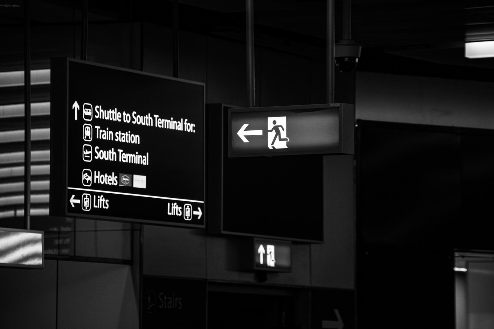 Gatwick terminal reopens after security threat