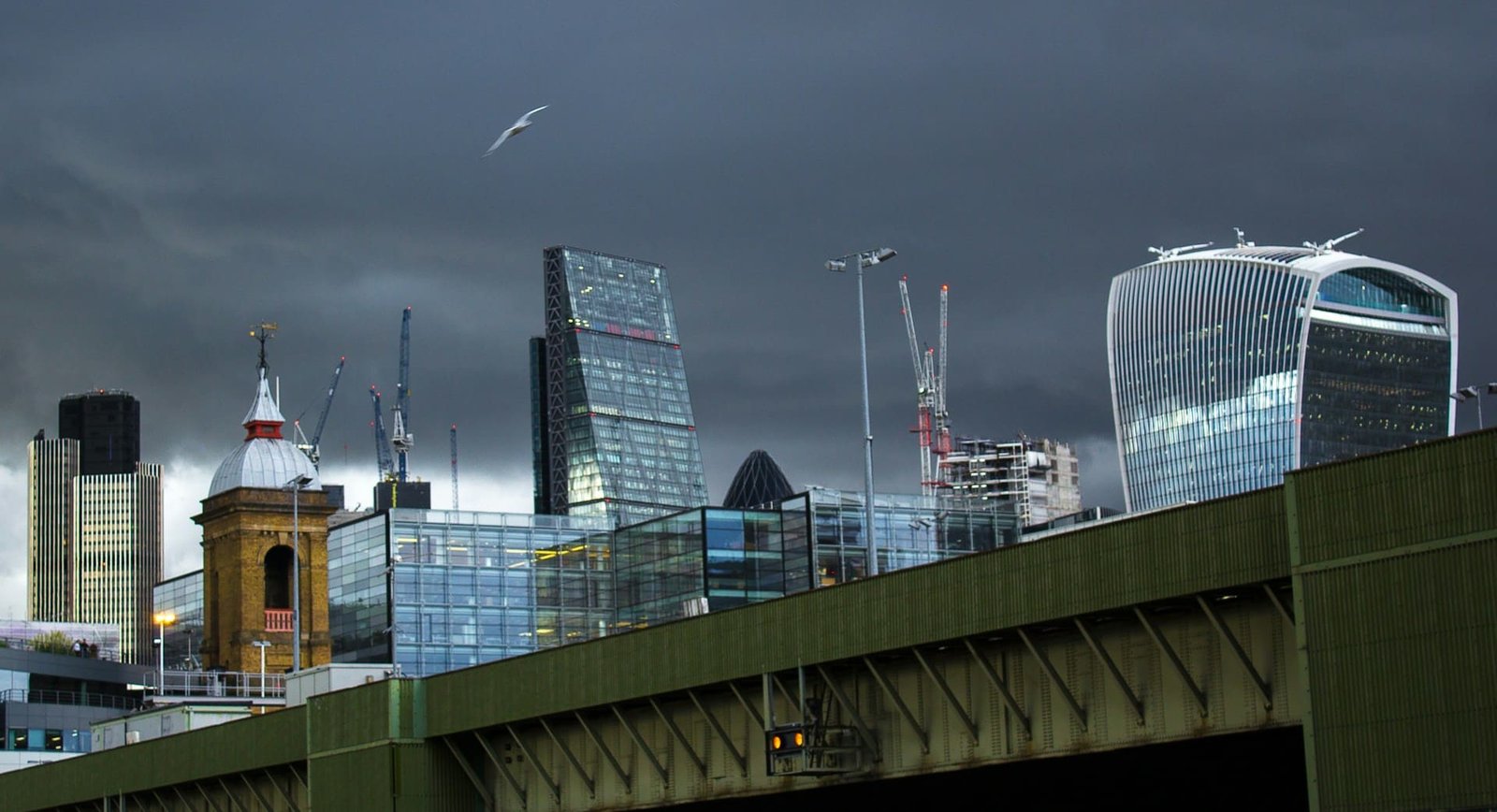 Equity capital key to strengthening financial services sector