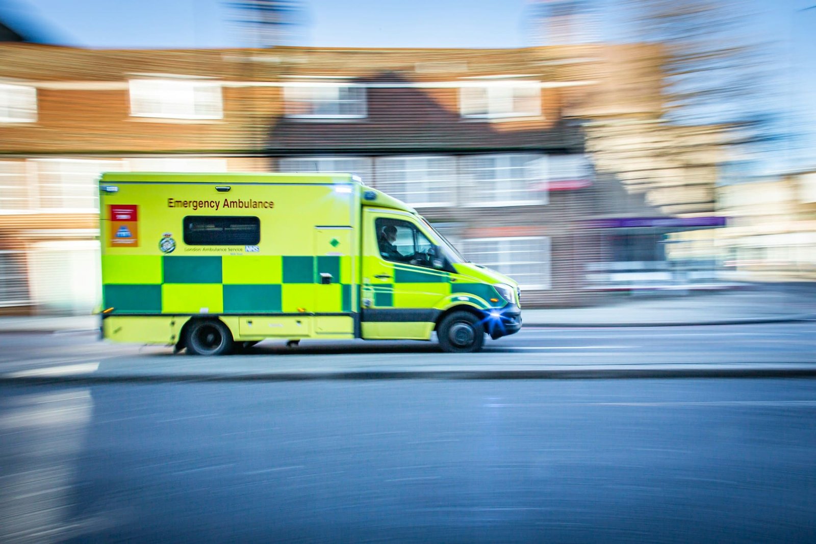 Night shift pressures highlight ambulance staff’s “strength in times of adversity”