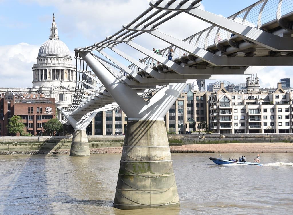 Millennium Bridge Refurbishment Delayed Until 2026 Due to Contractor Shortfall
