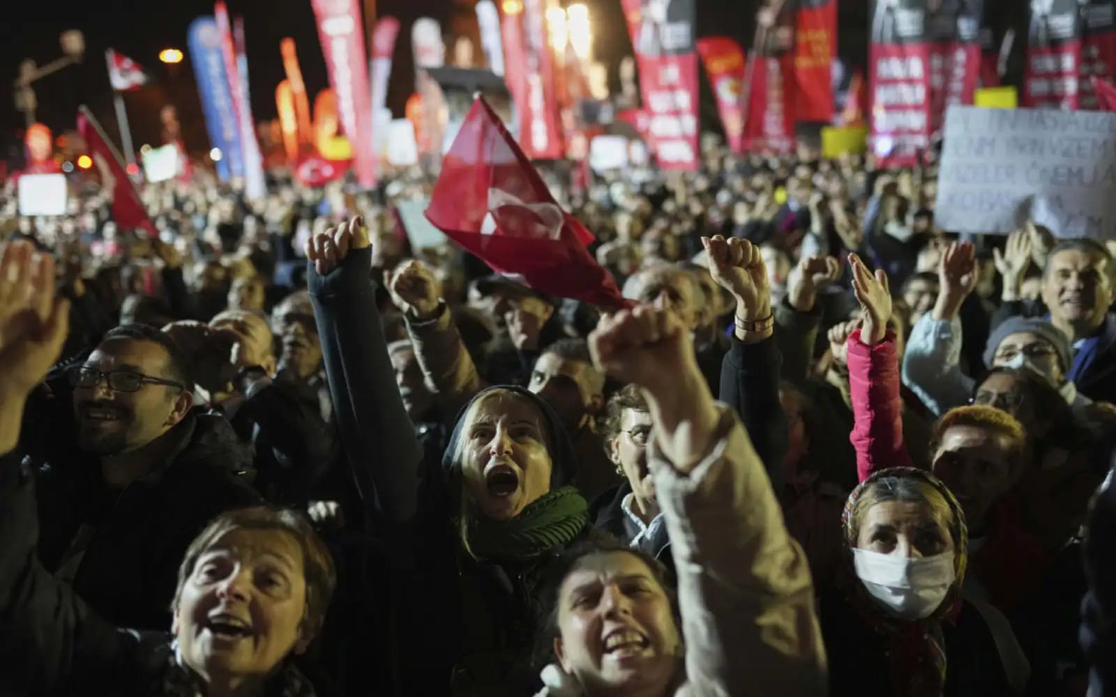 Turkey Protests 2025: UK Observers Watch Closely as Police Crack Down on Demonstrators