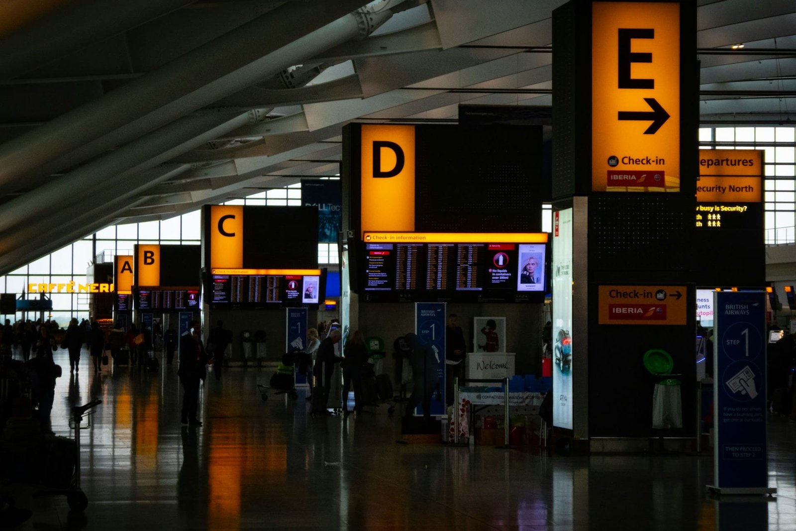Travel warnings to US issued by UK and Germany