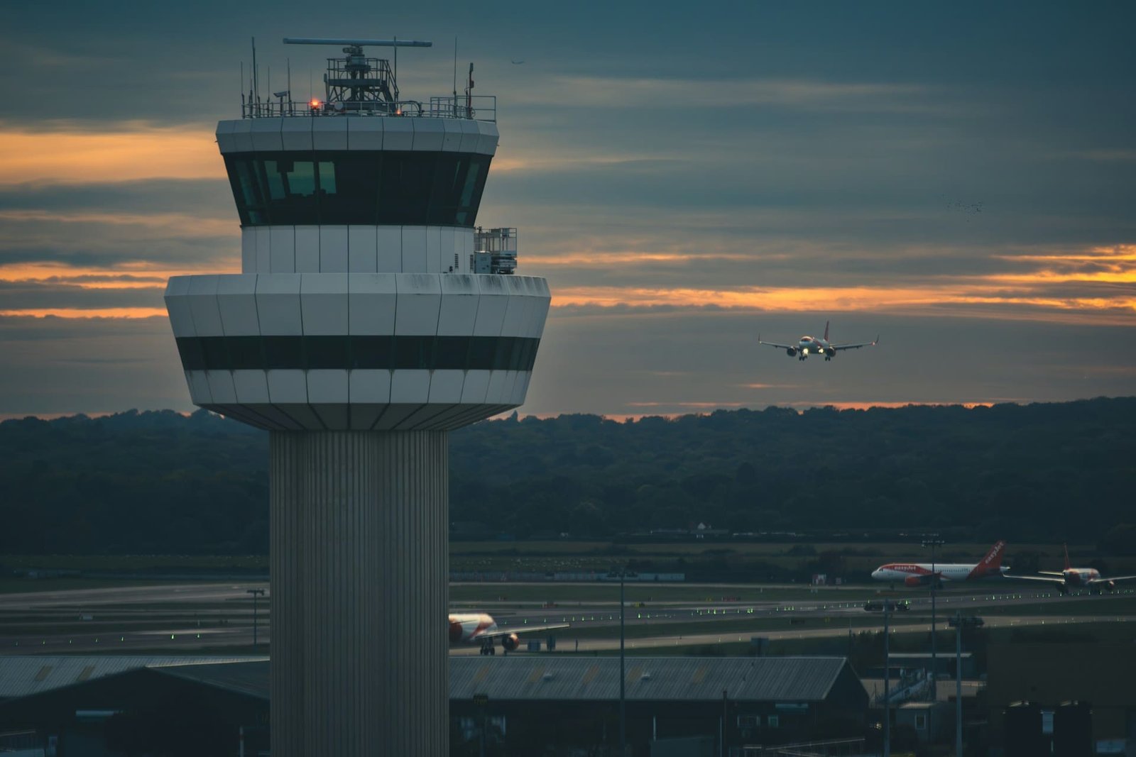 Noise limits on planes to be accepted by Gatwick