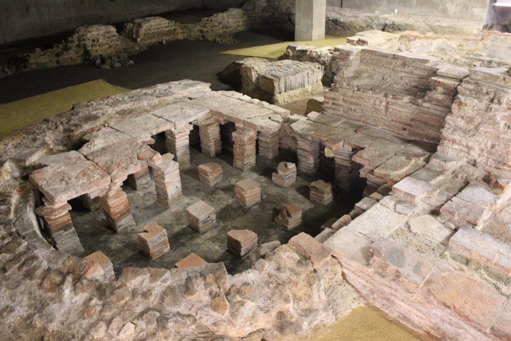 Billingsgate Roman Bath House 1