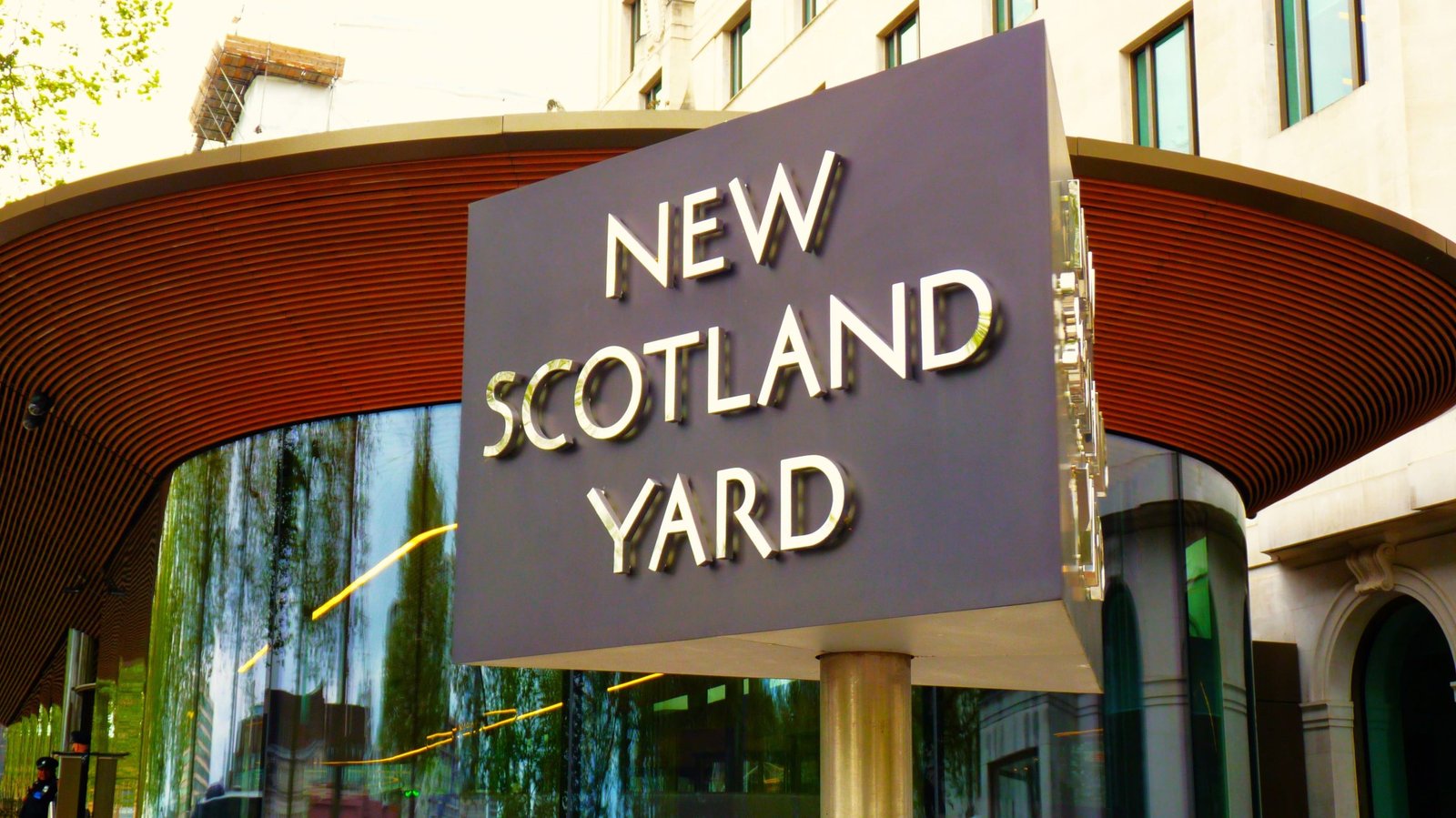 Met Police accused of failing whistleblower as pressure mounts on Chief Constable Catherine Roper