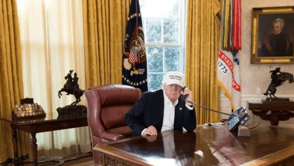 Trump Signals U.S. May Exit Ukraine Peace Talks