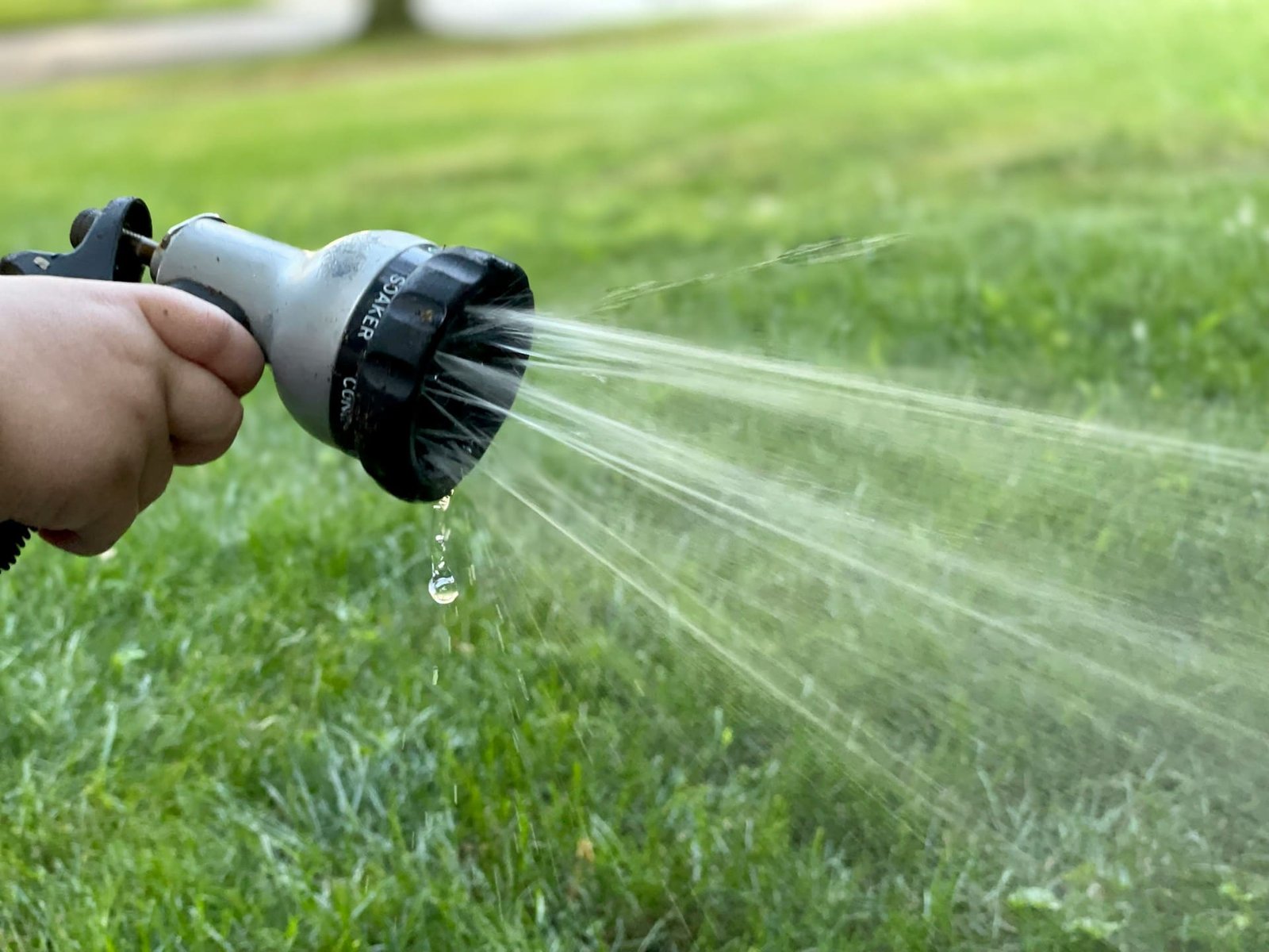 Hosepipe bans and smart water meters needed, Environment agency says
