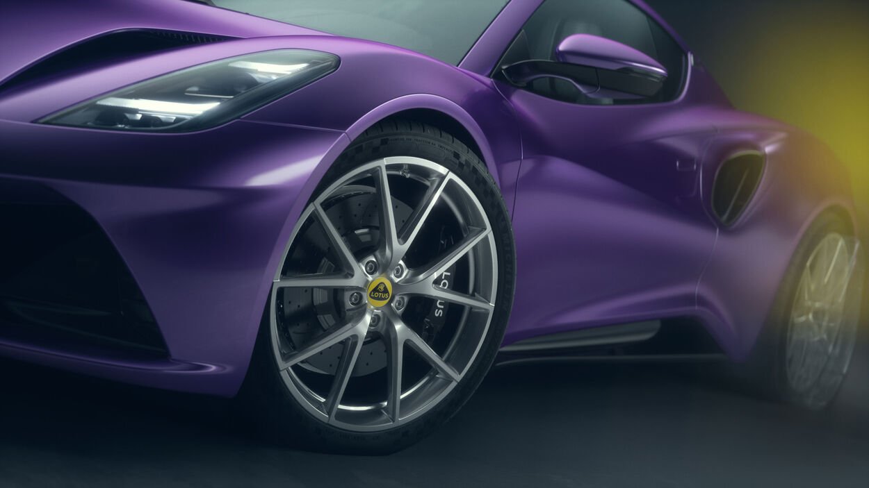 Lotus: “no plans” to close UK factory