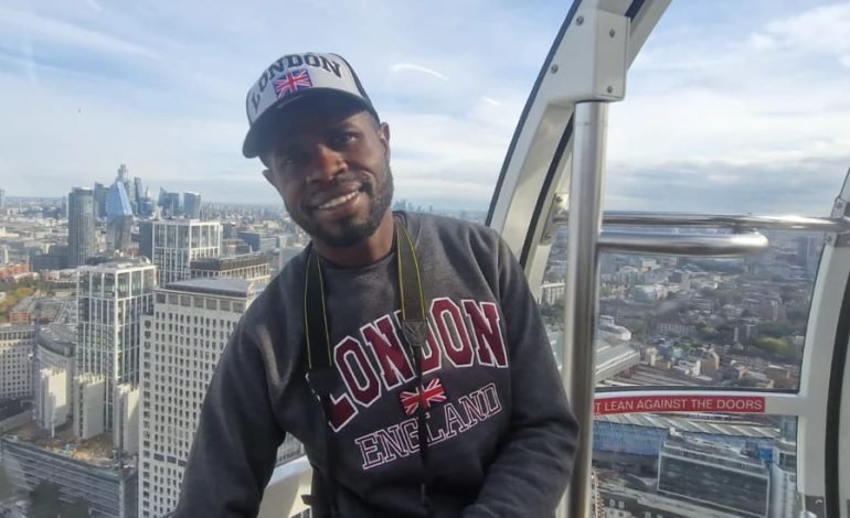 Yostin Mosquera inside a London Eye capsule wearing a London England cap and sweatshirt, later identified as the man at the centre of the murder case.