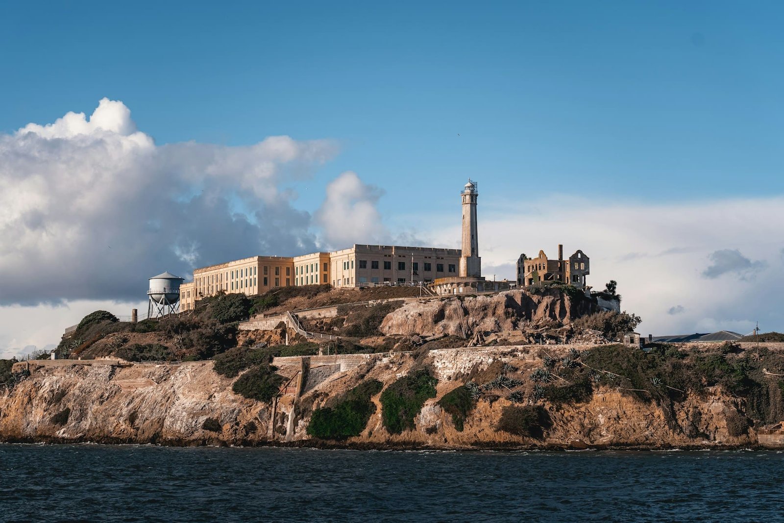 Alcatraz reopening sought by Trump