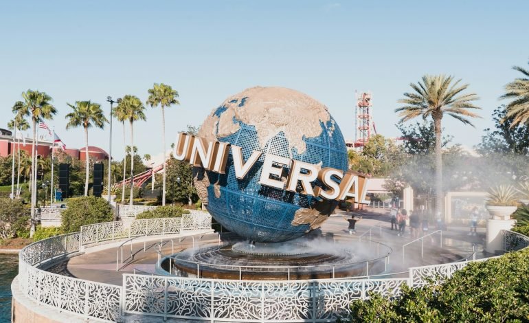Universal submits plans for first UK theme park
