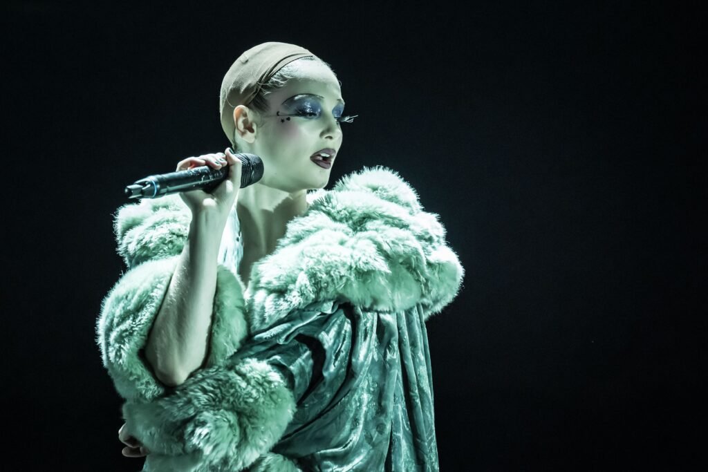 CABARET. Hannah Dodd (Sally Bowles). Photo Marc Brenner (3)