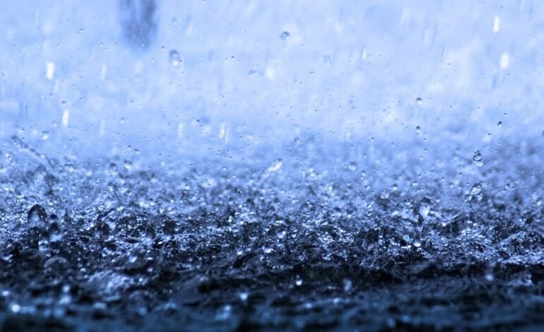 UK weather warning 600 mile wall of rain forecast across Britain