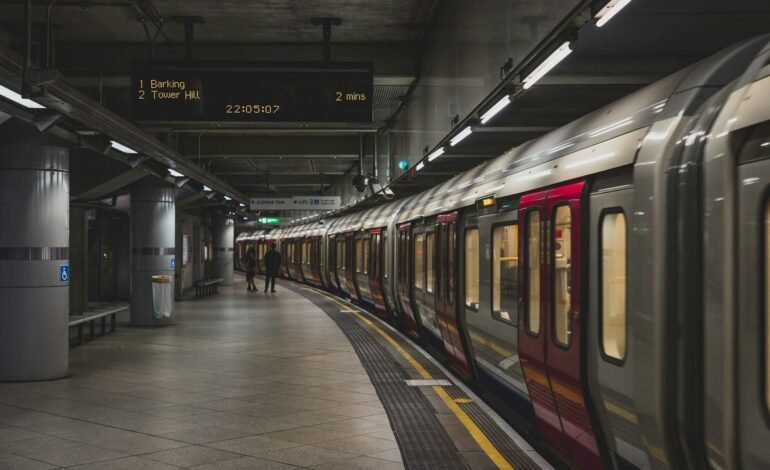Zip Oyster cards, TfL reminds parents to apply before school year