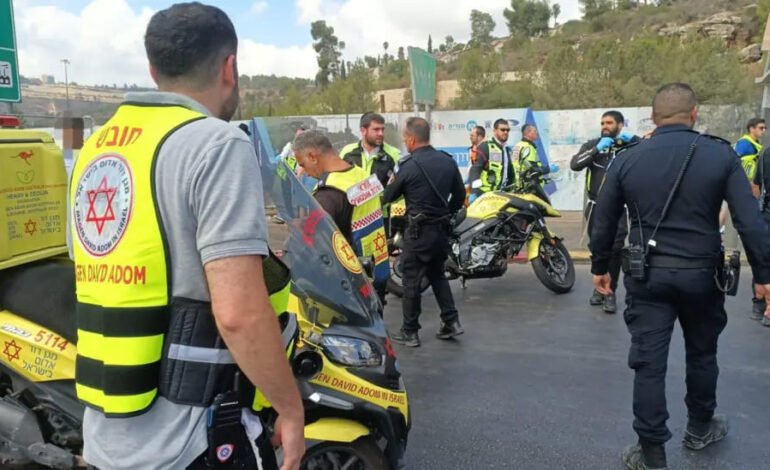 Breaking Jerusalem emergency response with police and medics at attack scene