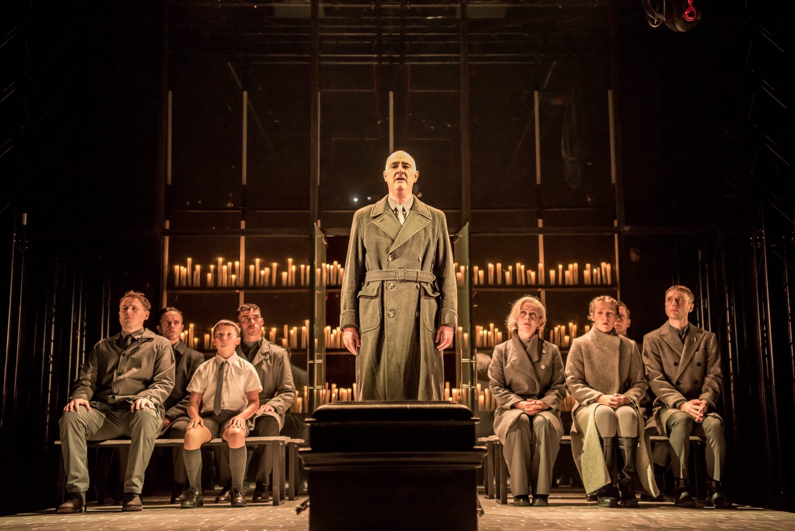 Titus Andronicus at Hampstead Theatre – John Hodgkinson as Titus on a candlelit stage