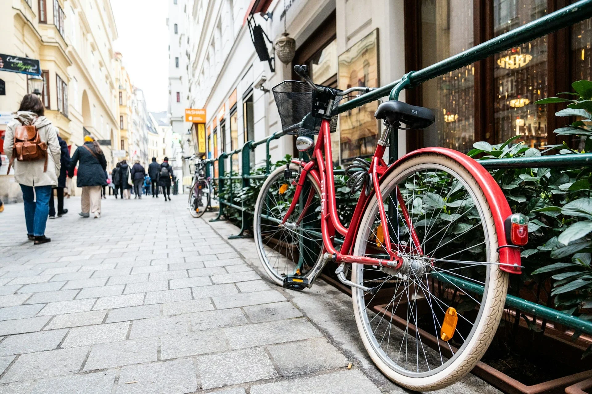 Bicycle handlebar sensor can help map riskiest bike routes