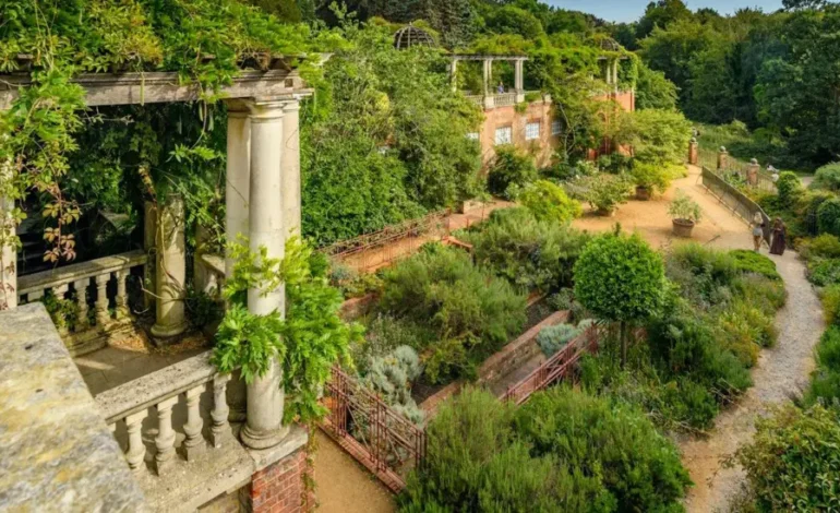 Historic bodies issue fresh worry as London heritage count holds steady