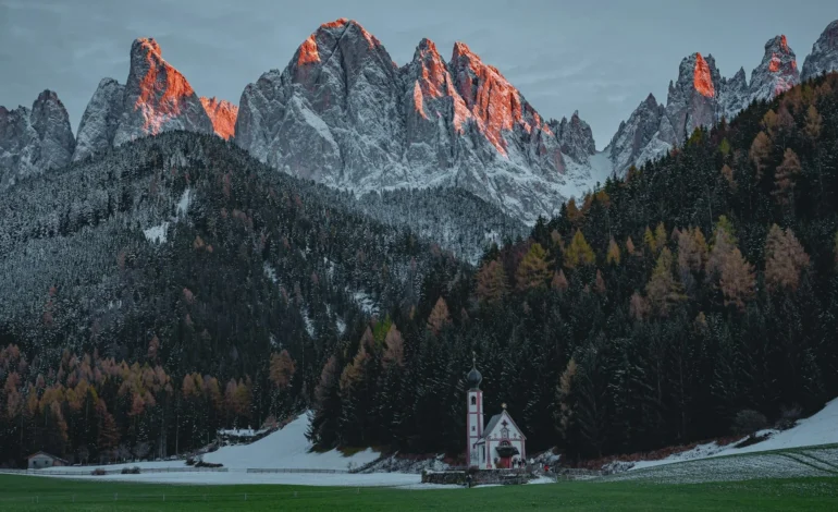 Avalanche in Dolomite mountains kills five