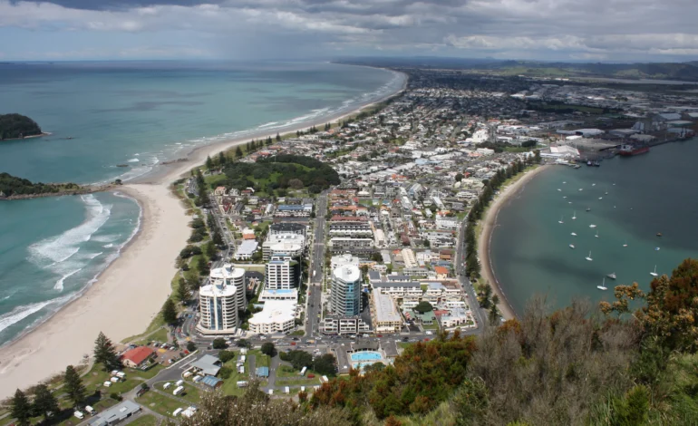 New Zealand Landslide Leaves Campers Missing at Mount Maunganui