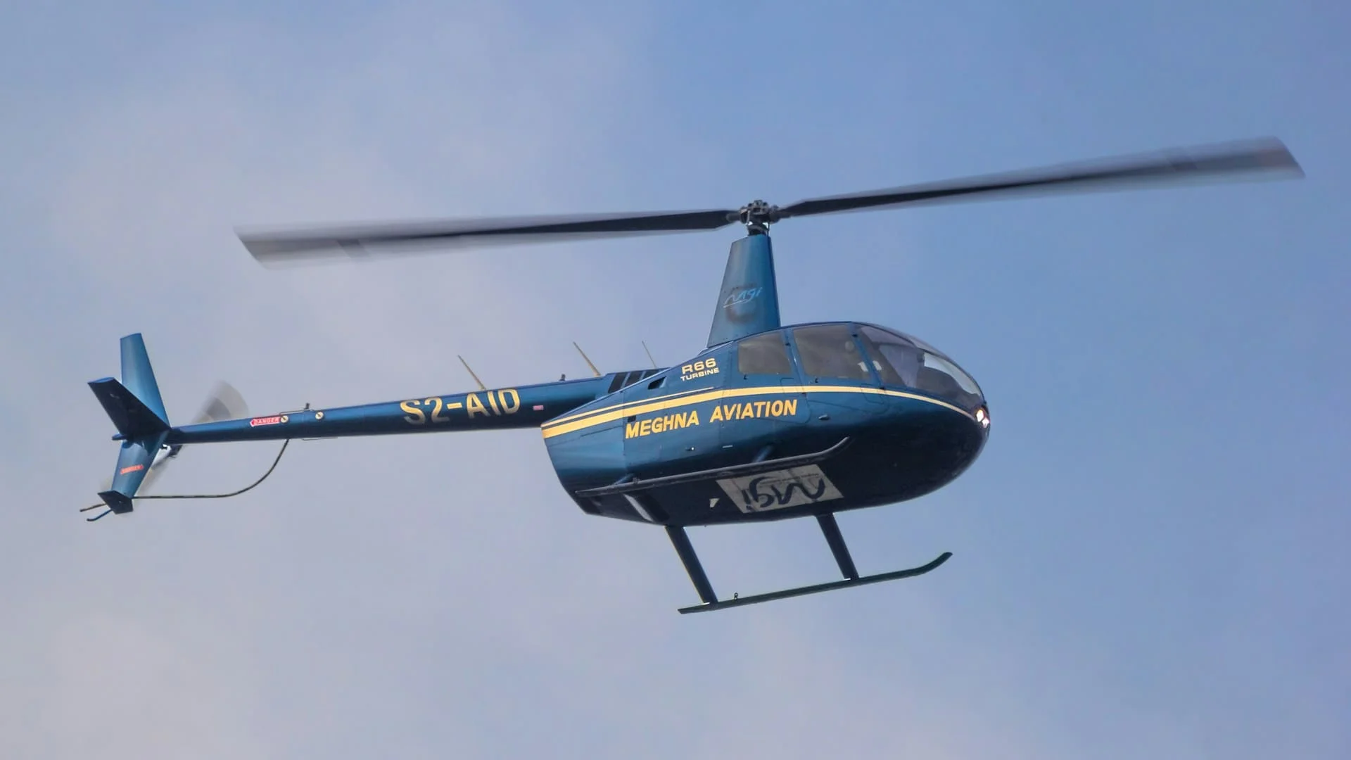 Tourist helicopter in Japan disappears near volcano