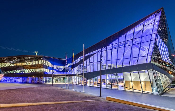 London City Hall building as MOPAC strike planned over pay dispute