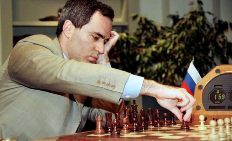 Garry Kasparov playing chess during the Kasparov immortal game Topalov era of modern elite chess