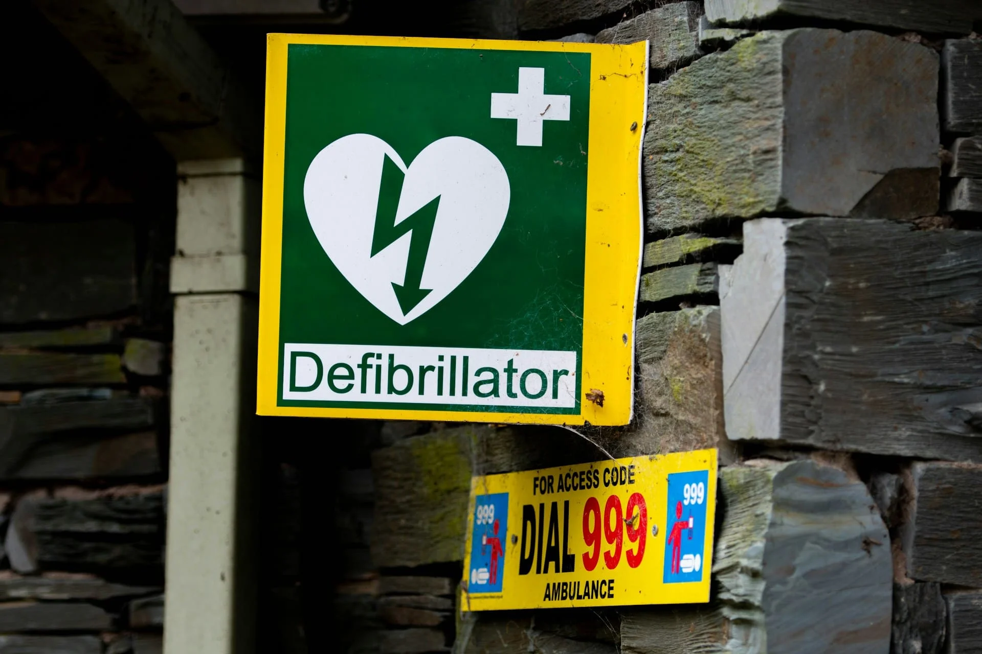 webp Defibrillators