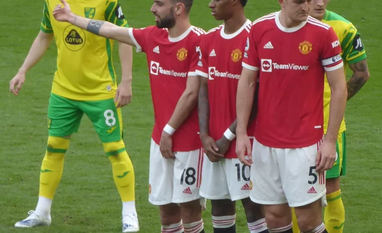 webp Maguire, Rashford, and Fernandes in a wall against Norwich